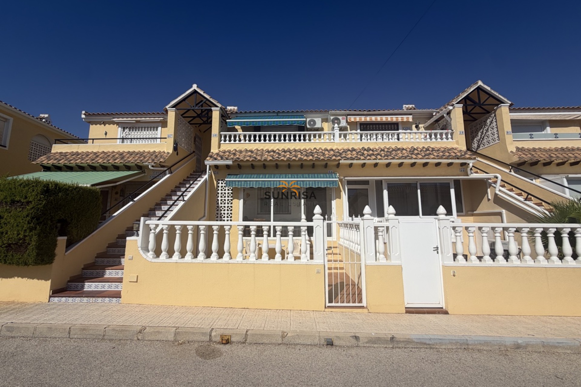 Resale - Apartment - Villamartin