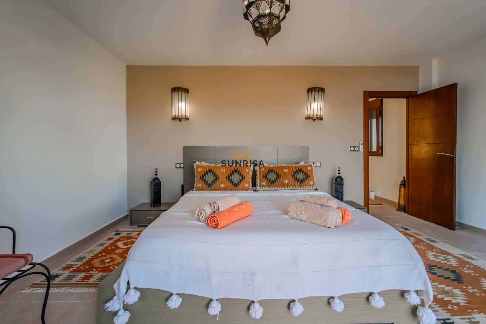 Reventa - Villa - Torremendo