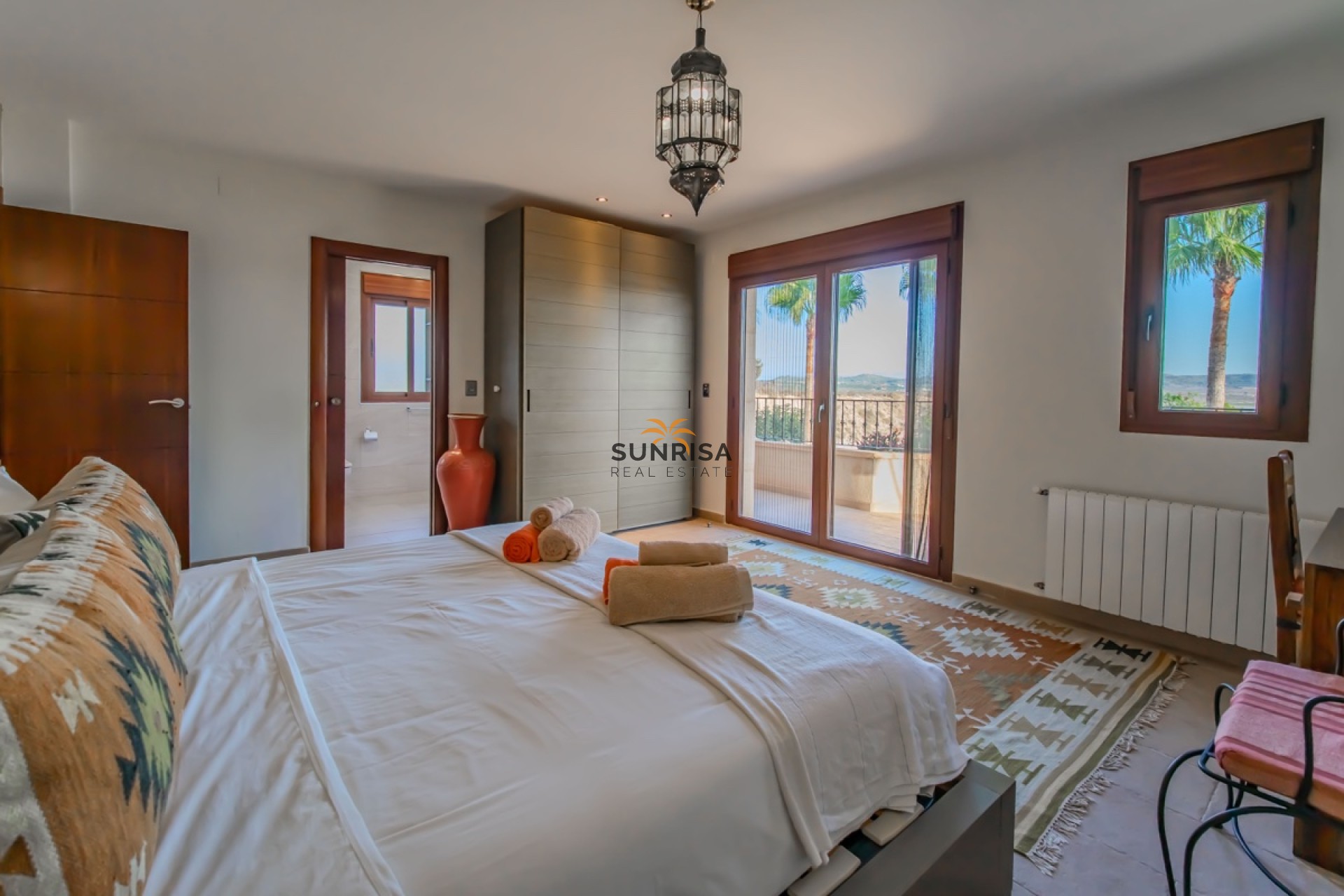 Reventa - Villa - Torremendo