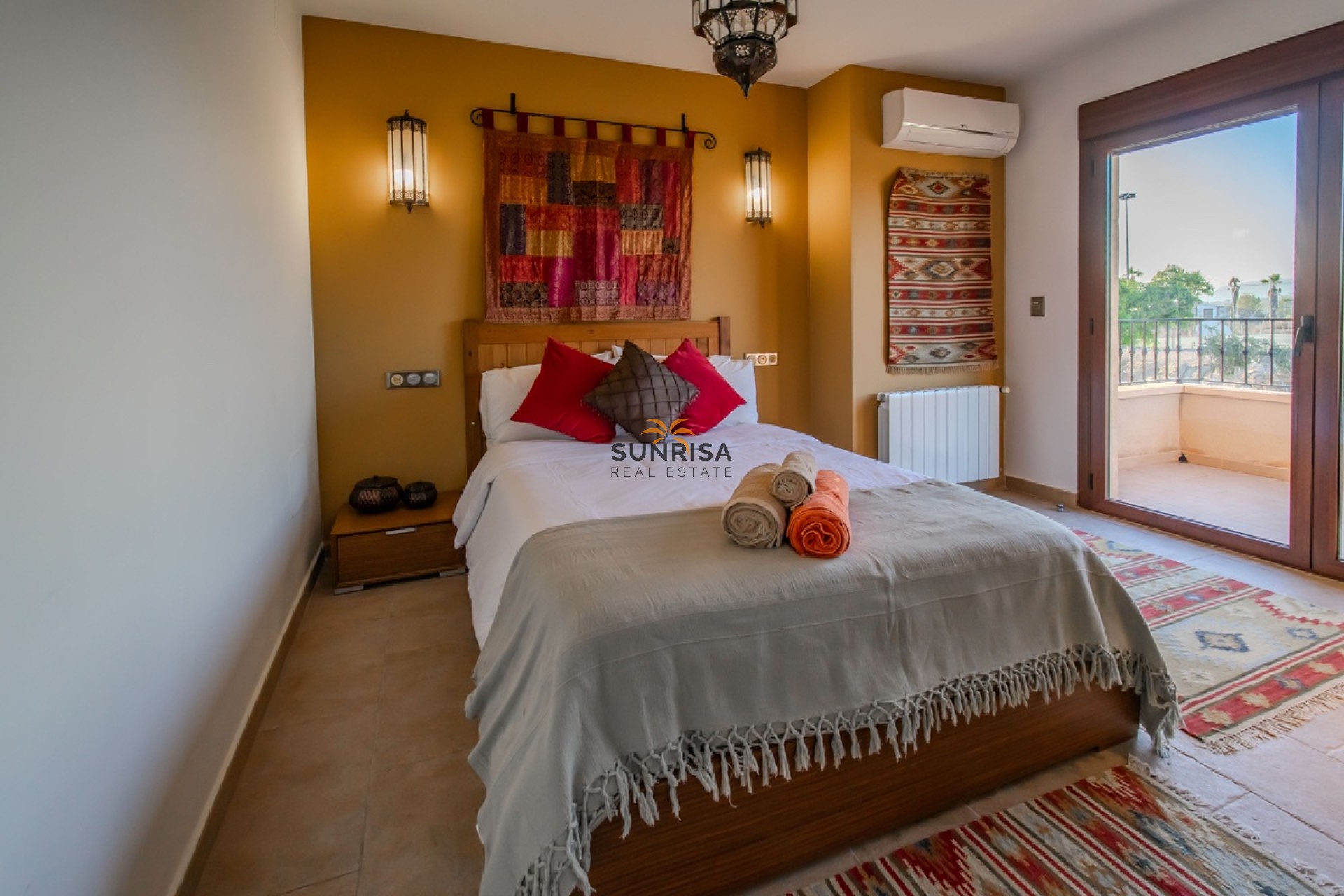 Reventa - Villa - Torremendo