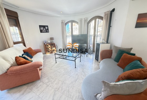 Villa · Revente - La Finca Golf · Alicante · Espagne