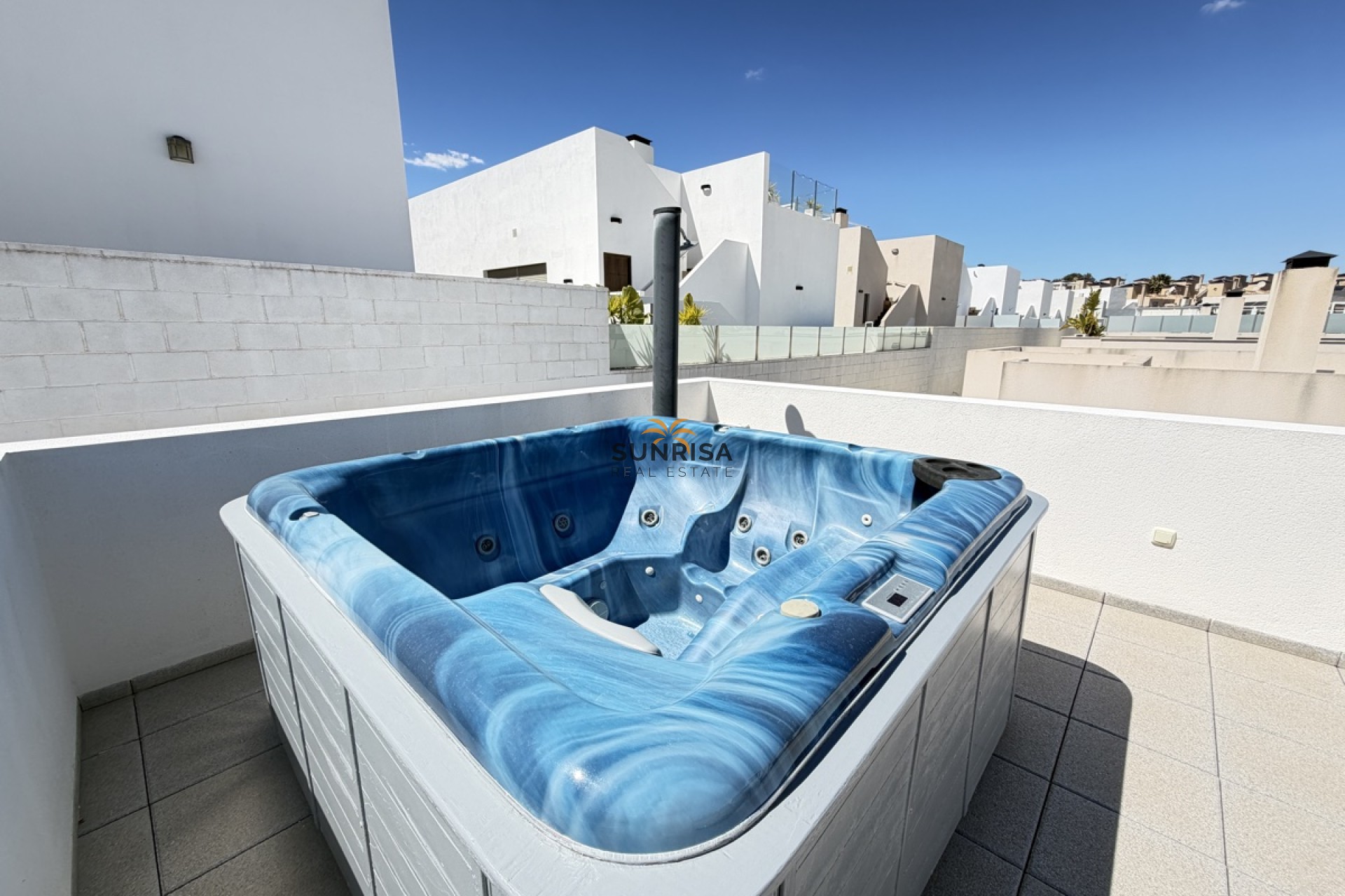 Resale - Villa - Villamartin