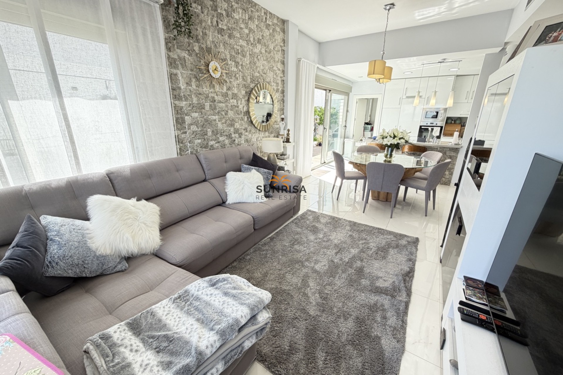 Resale - Villa - Villamartin