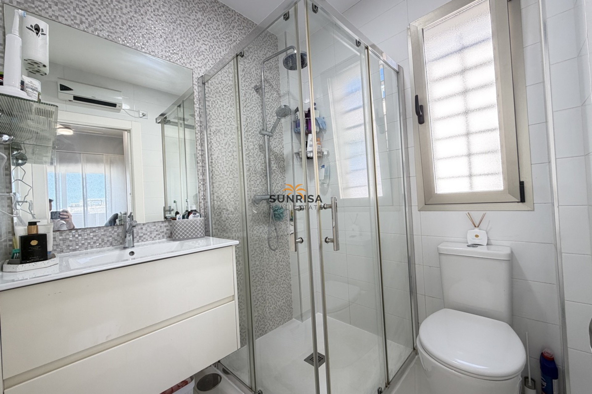 Resale - Villa - Villamartin