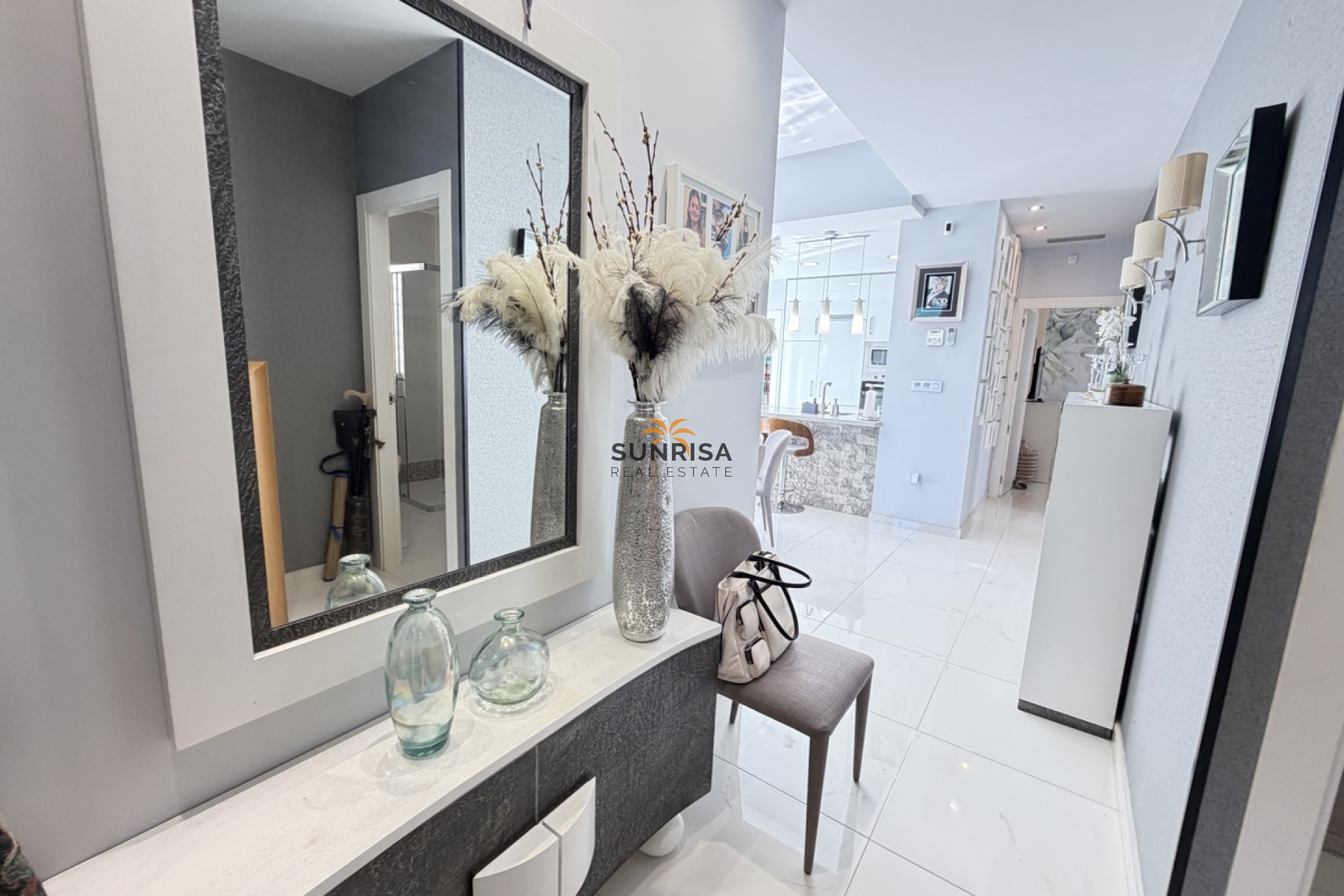 Resale - Villa - Villamartin