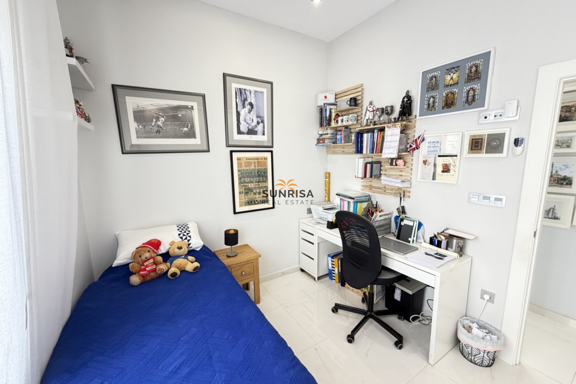 Resale - Villa - Villamartin