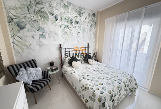 Villa · Revente - Villamartin · Alicante · Espagne