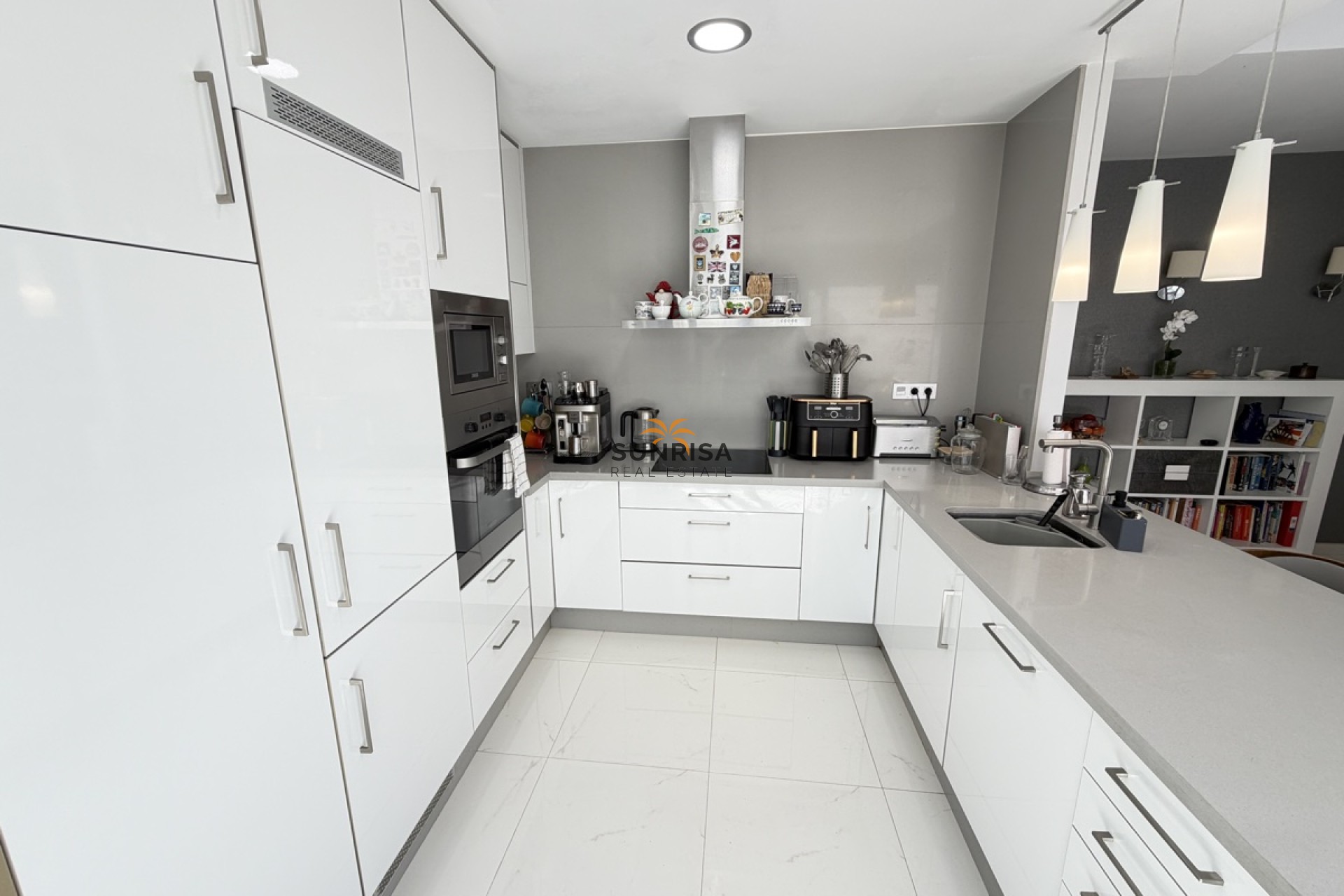 Resale - Villa - Villamartin