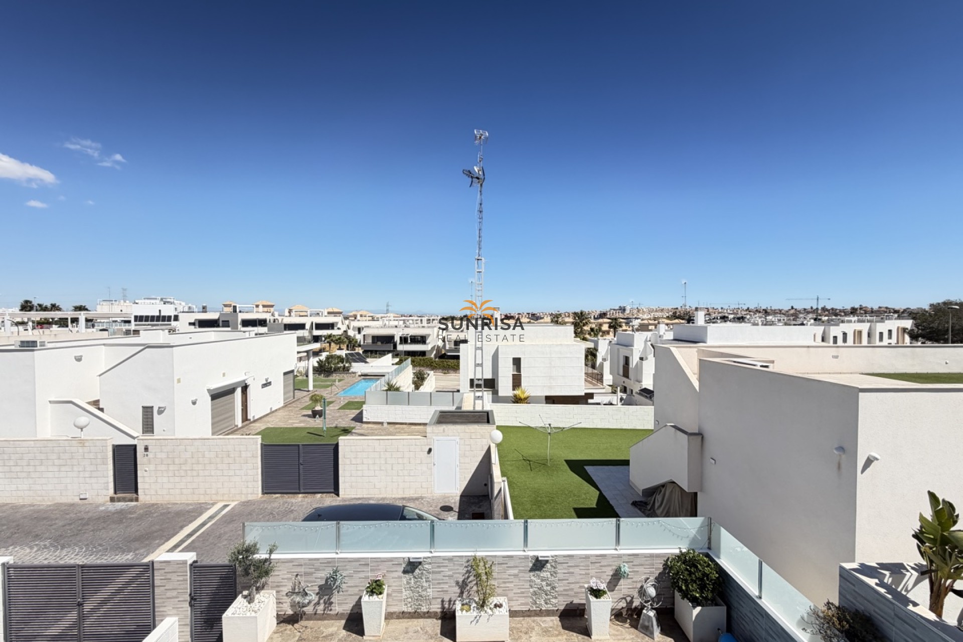 Resale - Villa - Villamartin