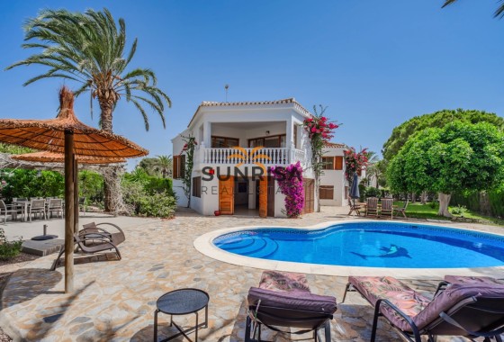 Villa · Reventa - Cabo Roig · Alicante · España
