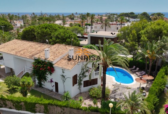 Villa · Reventa - Cabo Roig · Alicante · España
