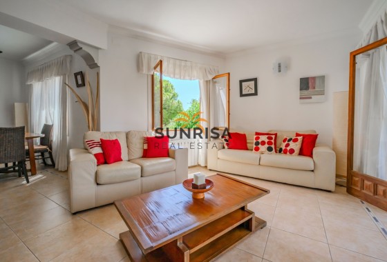 Villa · Reventa - Cabo Roig · Alicante · España