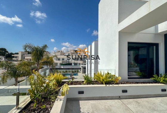 Villa · Revente - Villamartin · Alicante · Espagne