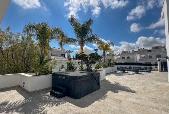 Villa · Revente - Villamartin · Alicante · Espagne