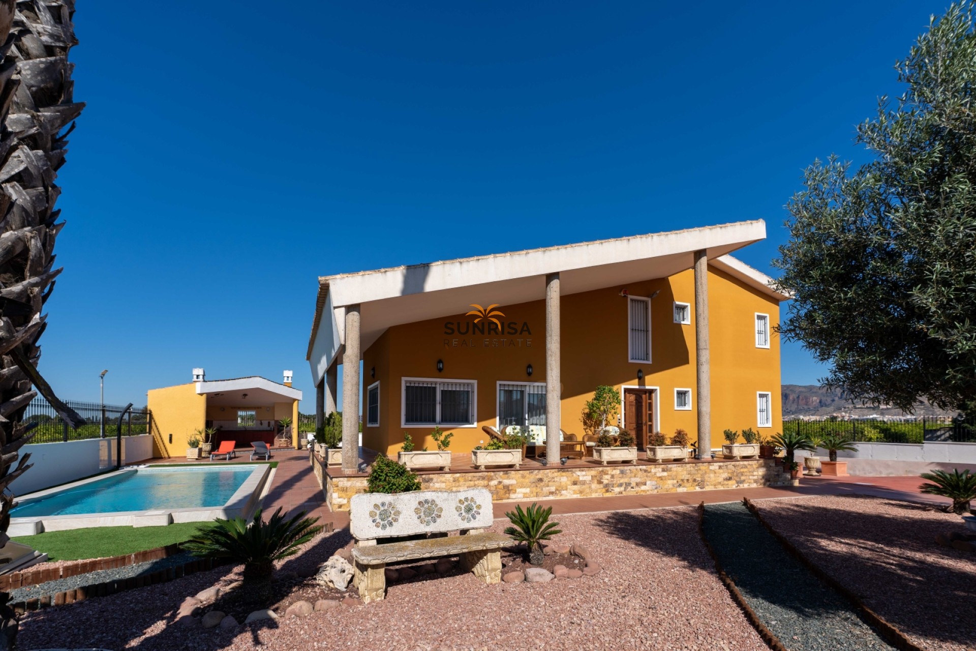 Resale - Finca - Orihuela