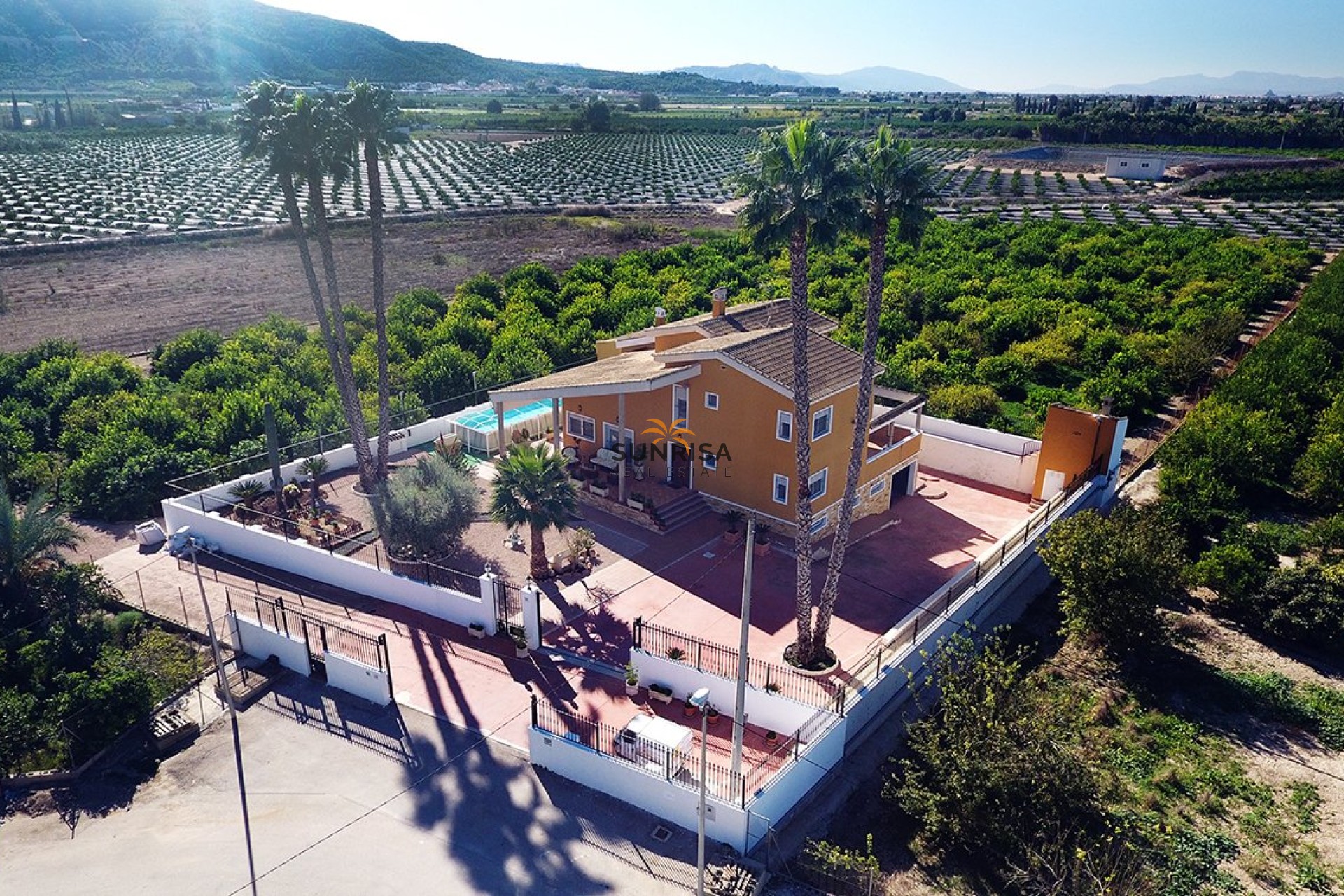 Resale - Finca - Orihuela