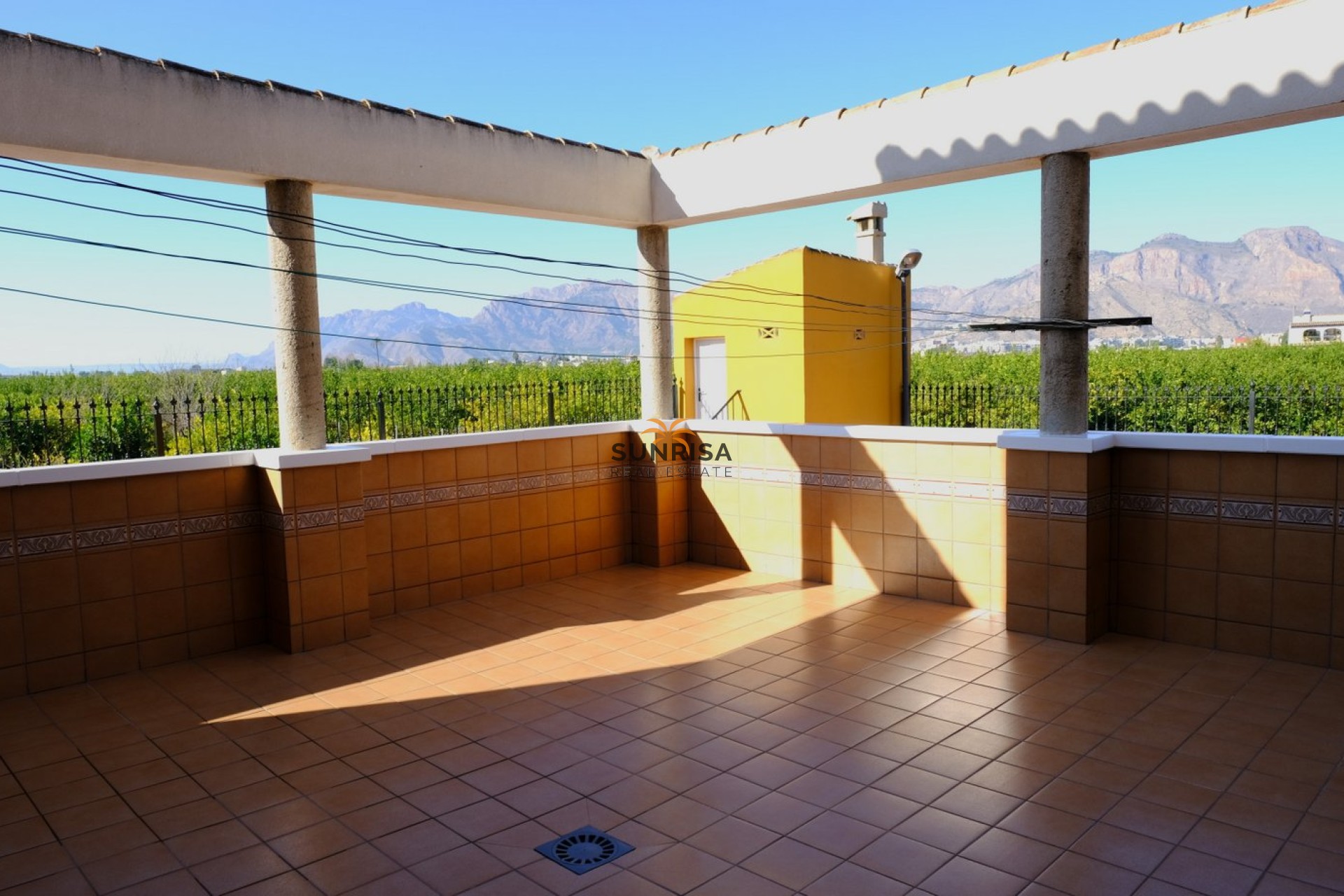 Resale - Finca - Orihuela