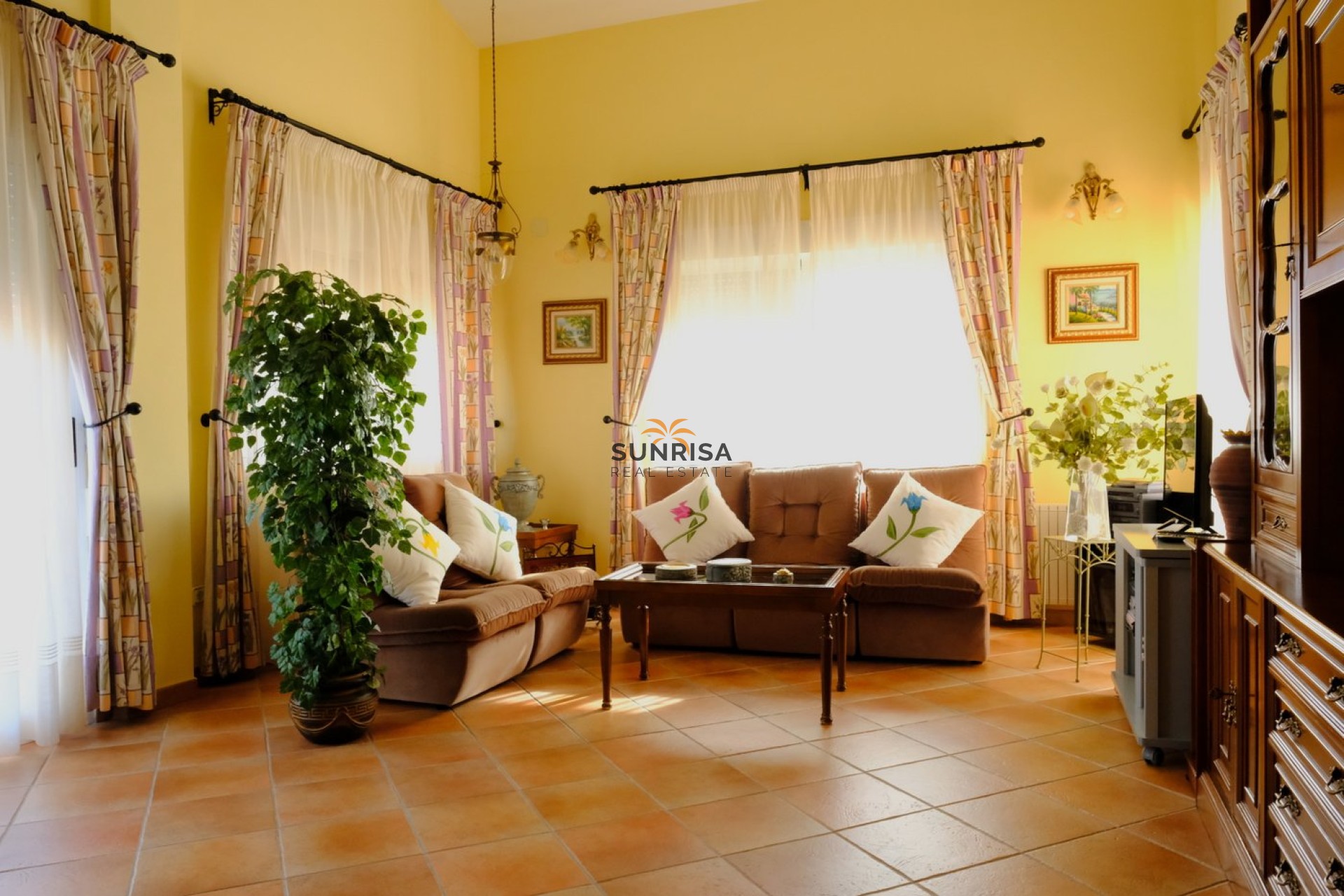 Resale - Finca - Orihuela