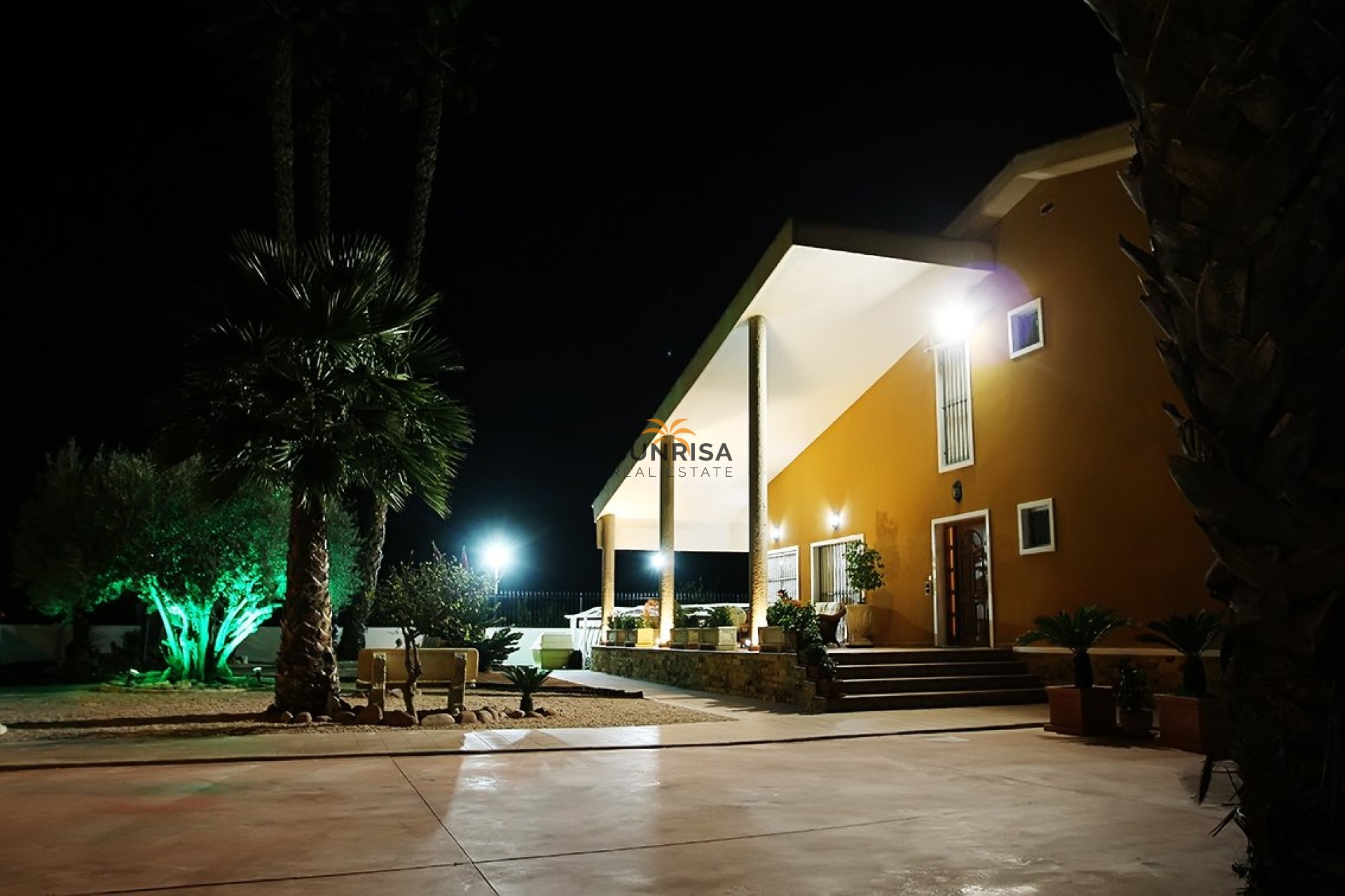 Resale - Finca - Orihuela