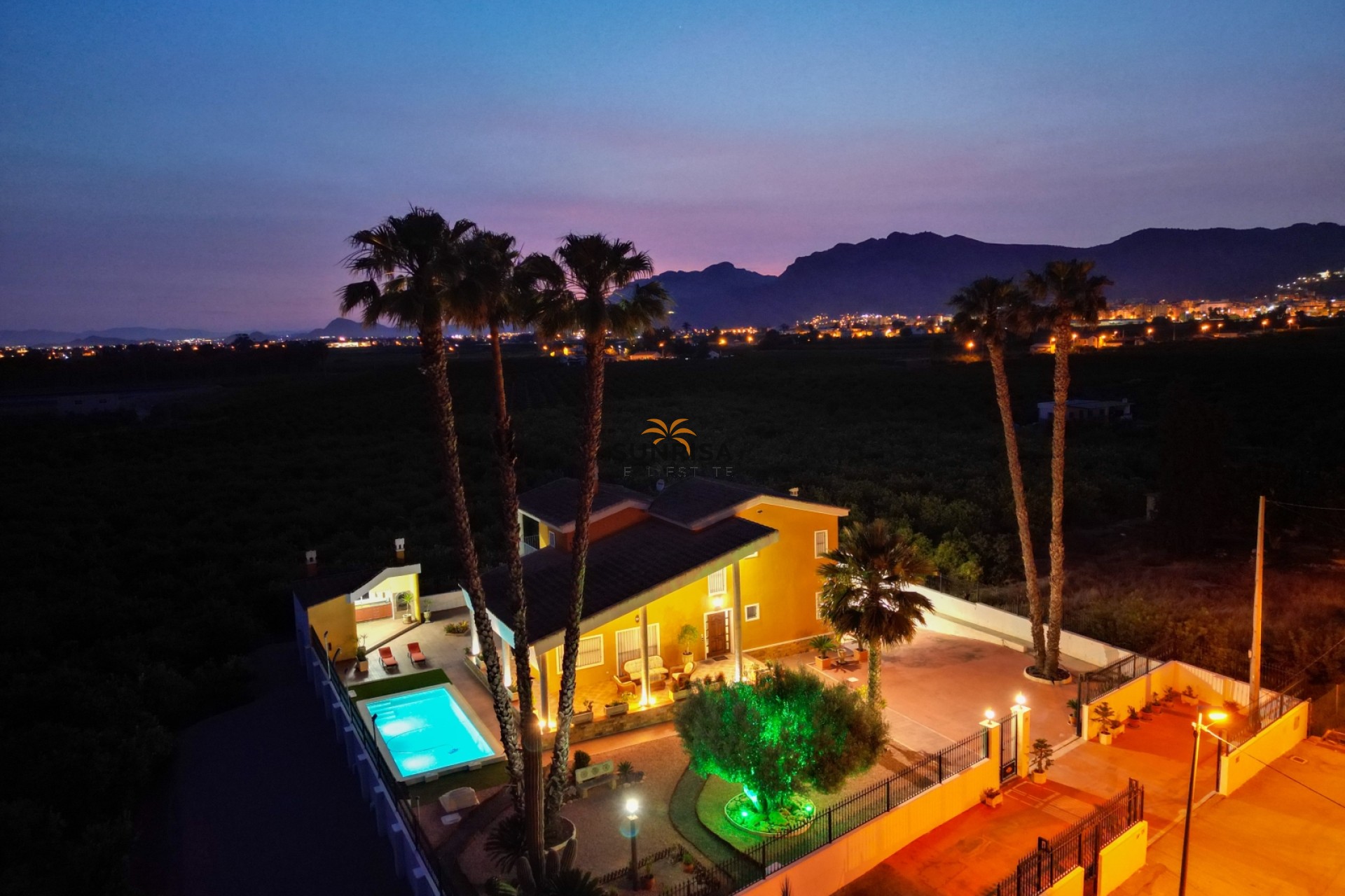 Resale - Finca - Orihuela