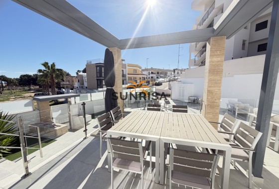 Villa · Revente - Villamartin · Alicante · Espagne