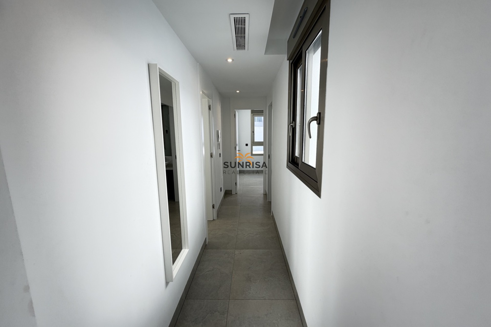 Resale - Villa - Villamartin