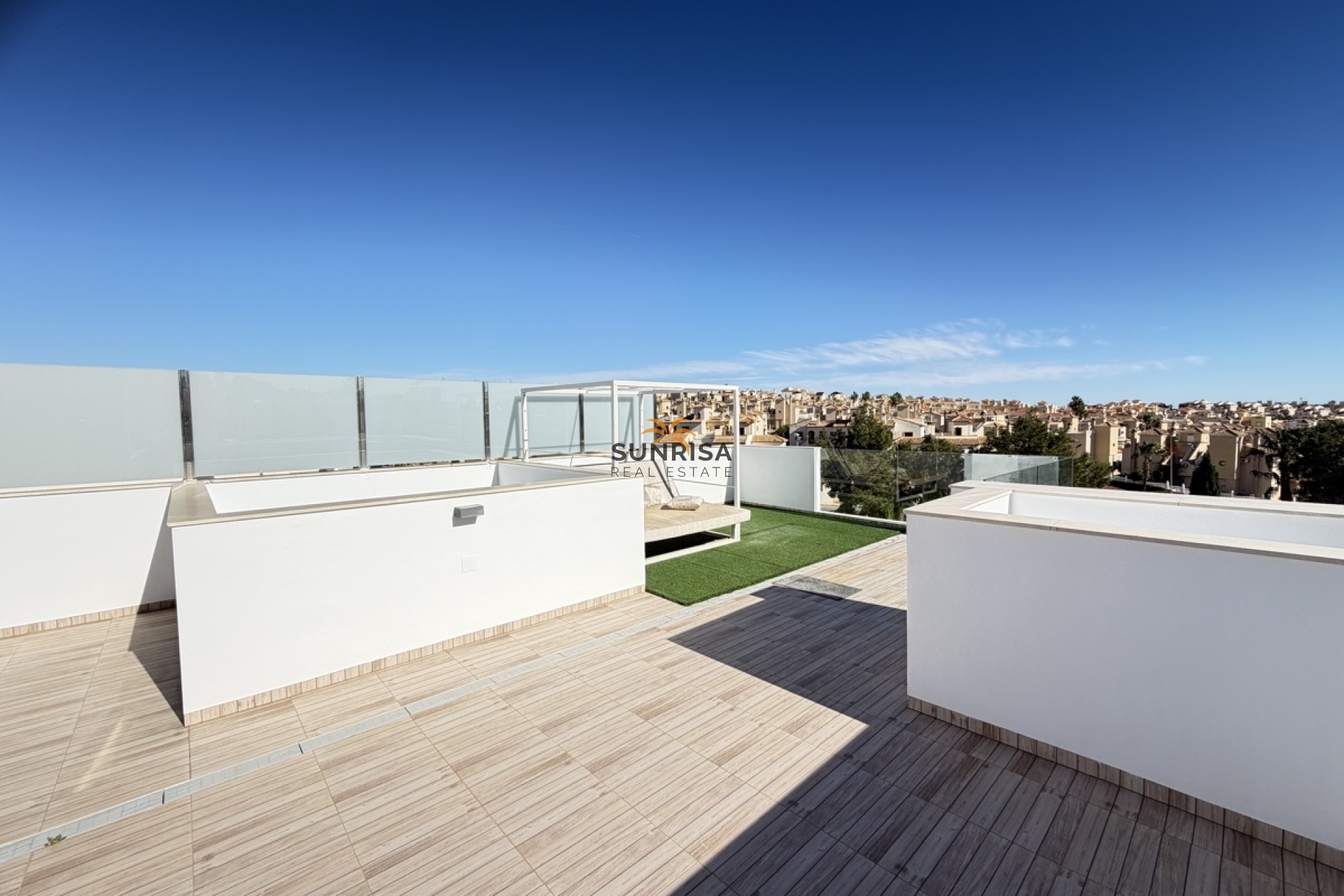 Resale - Villa - Villamartin
