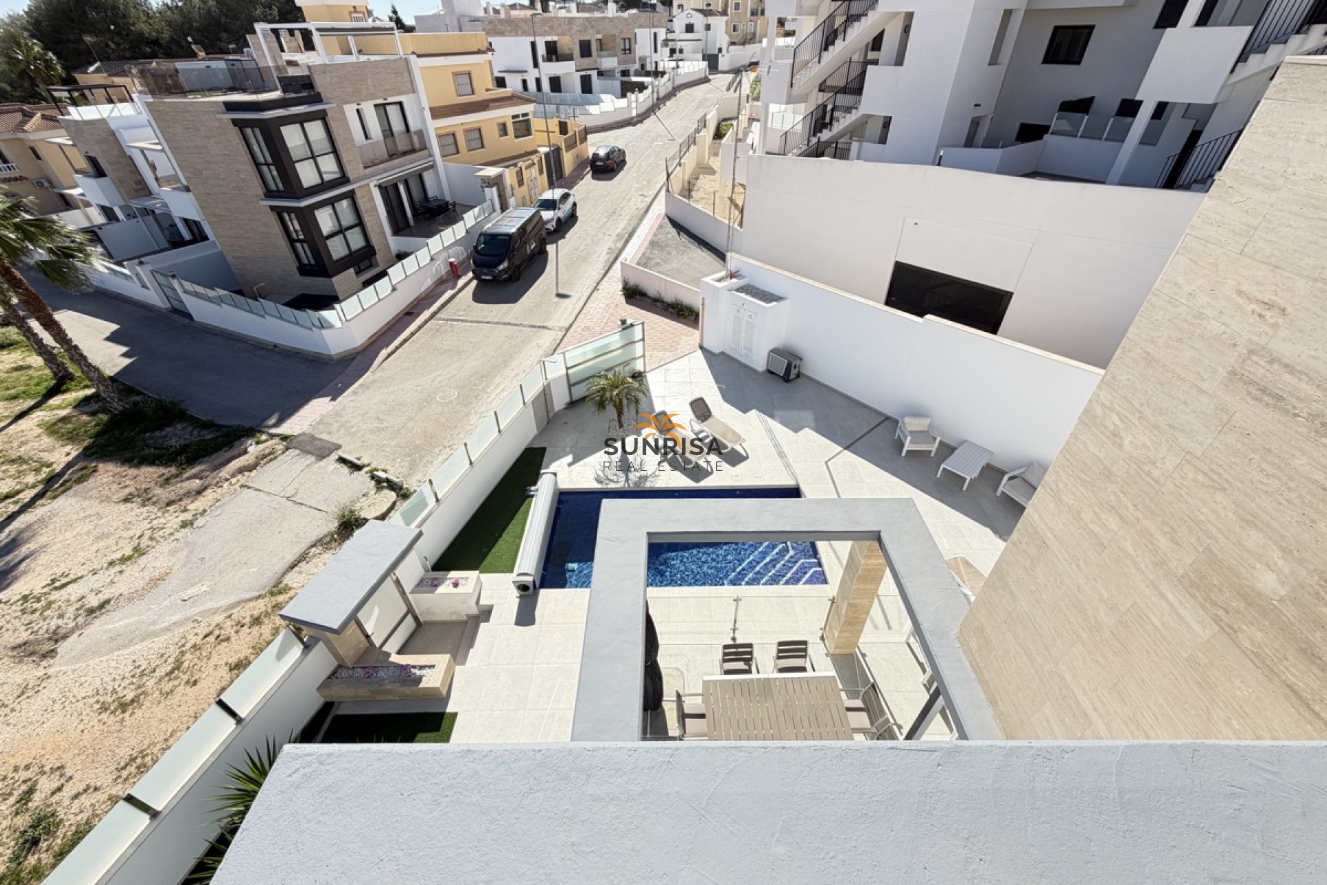 Resale - Villa - Villamartin