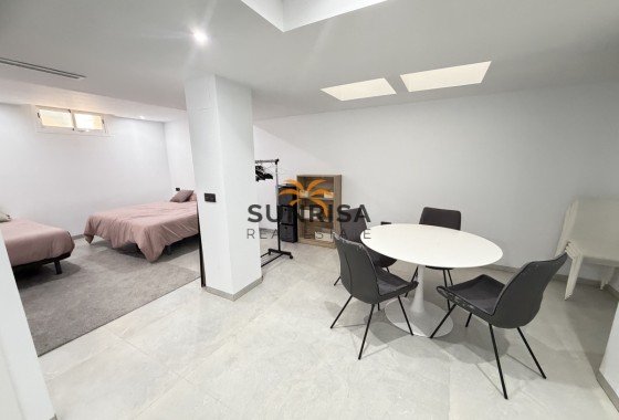 Villa · Revente - Villamartin · Alicante · Espagne