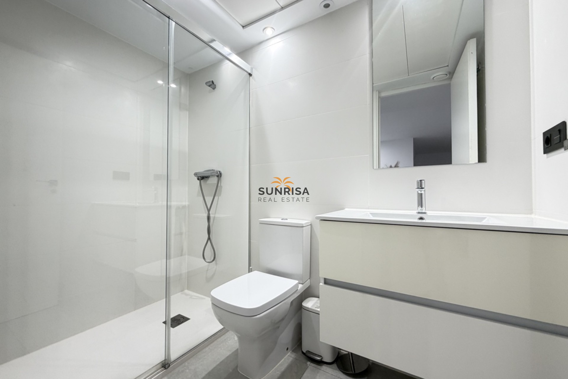 Resale - Villa - Villamartin
