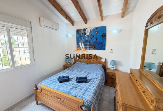 Villa · Revente - Villamartin · Alicante · Espagne