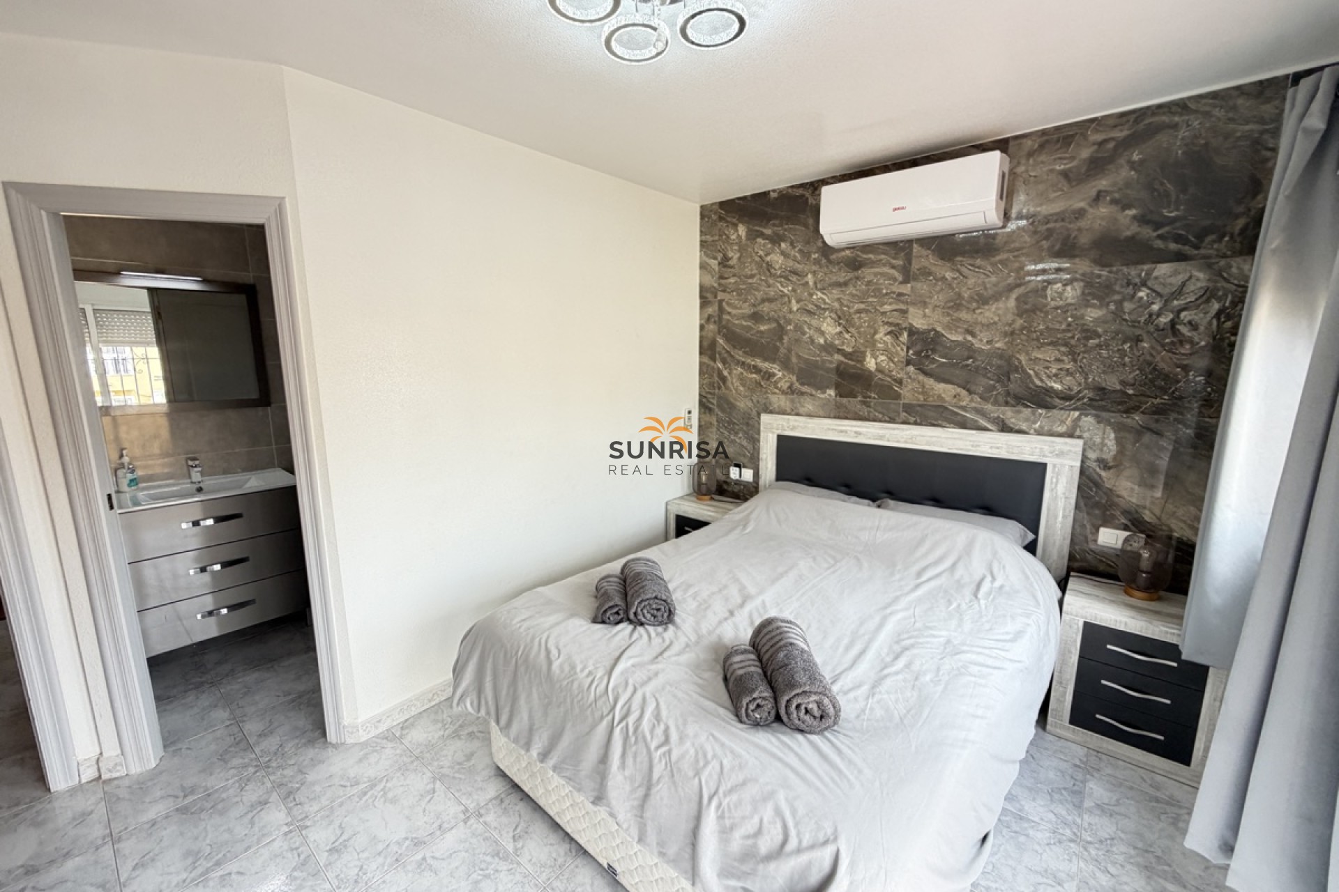 Revente - Villa - Villamartin