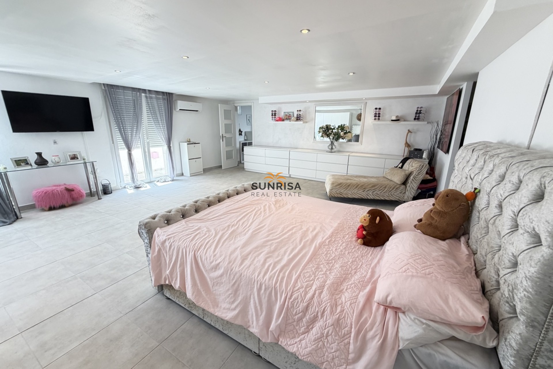 Resale - Villa - San Miguel de Salinas