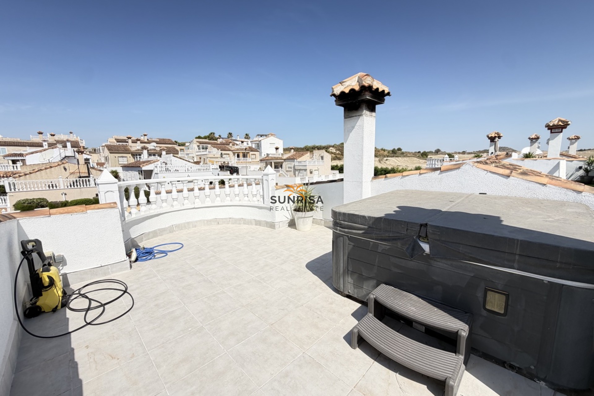 Resale - Villa - San Miguel de Salinas