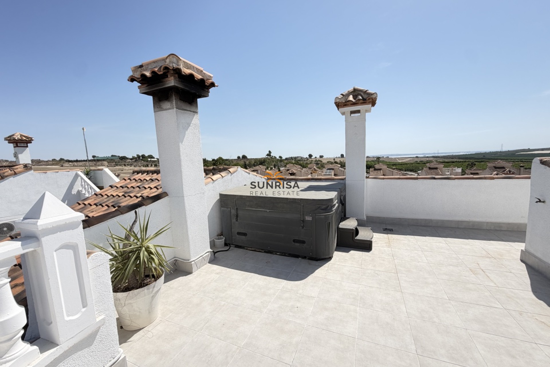Resale - Villa - San Miguel de Salinas