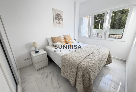 Appartement · Herverkoop - La Zenia · Alicante · Spanje