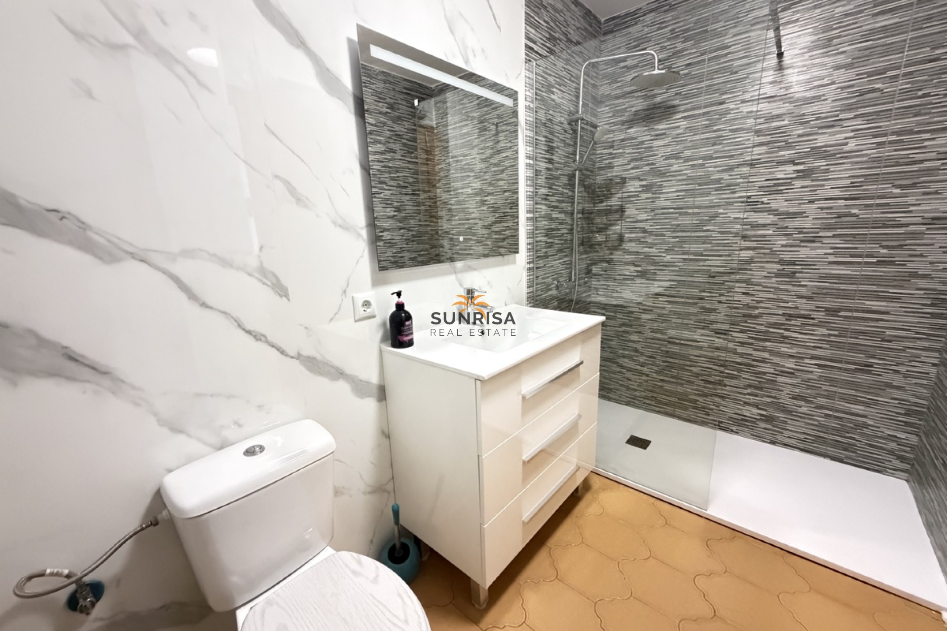 Reventa - Apartamento - Villamartin