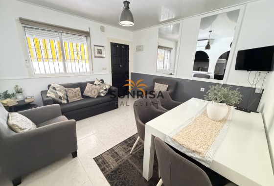 Appartement · Herverkoop - Villamartin · Alicante · Spanje
