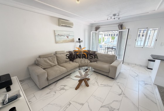 Villa · Revente - Villamartin · Alicante · Espagne