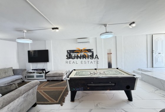 Villa · Revente - Villamartin · Alicante · Espagne