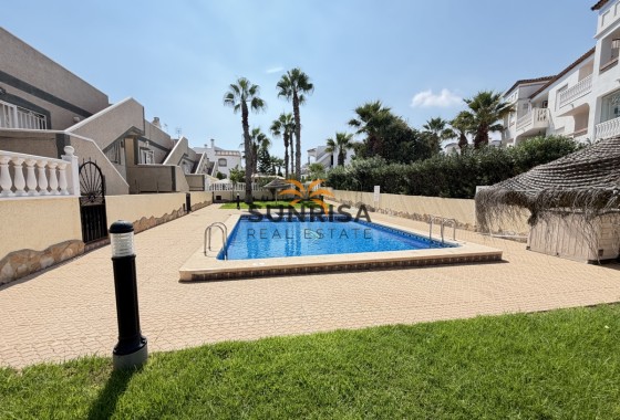 Villa · Revente - Villamartin · Alicante · Espagne