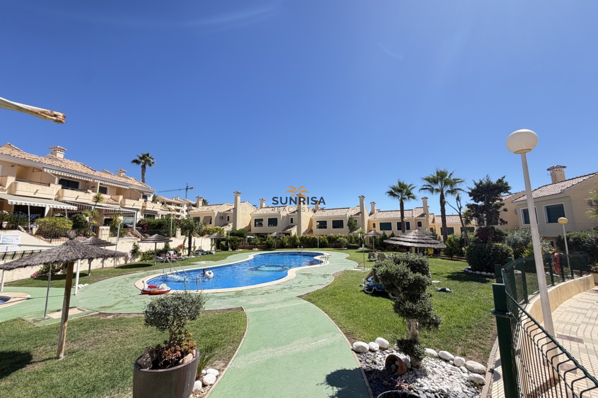 Reventa - Adosado - Campoamor