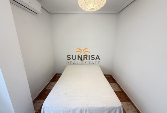 Appartement · Herverkoop - Villamartin · Alicante · Spanje