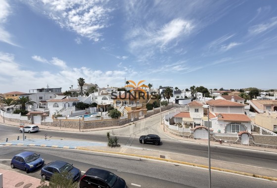 Appartement · Herverkoop - Villamartin · Alicante · Spanje