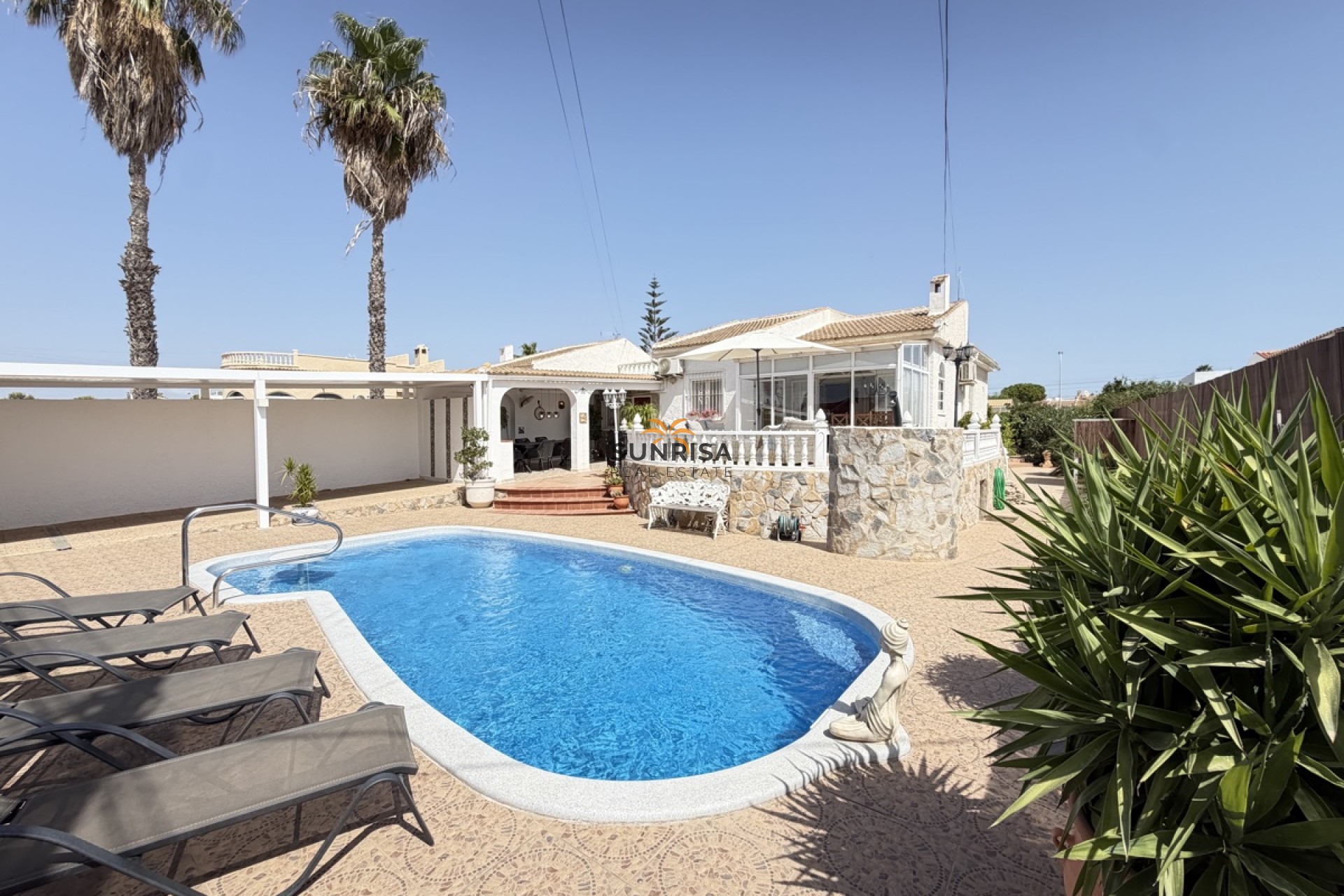Resale - Bungalow - Torrevieja