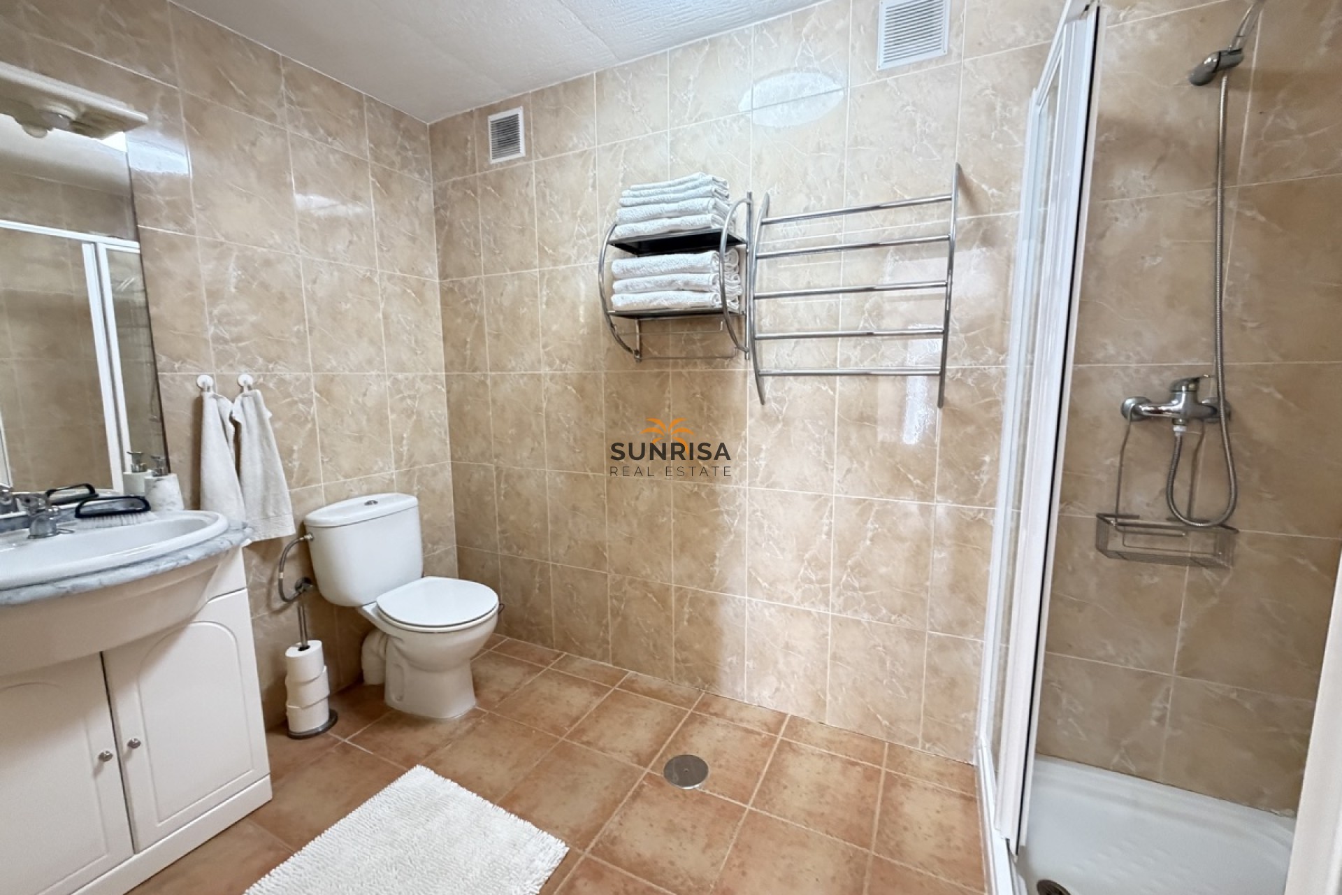 Resale - Bungalow - Torrevieja