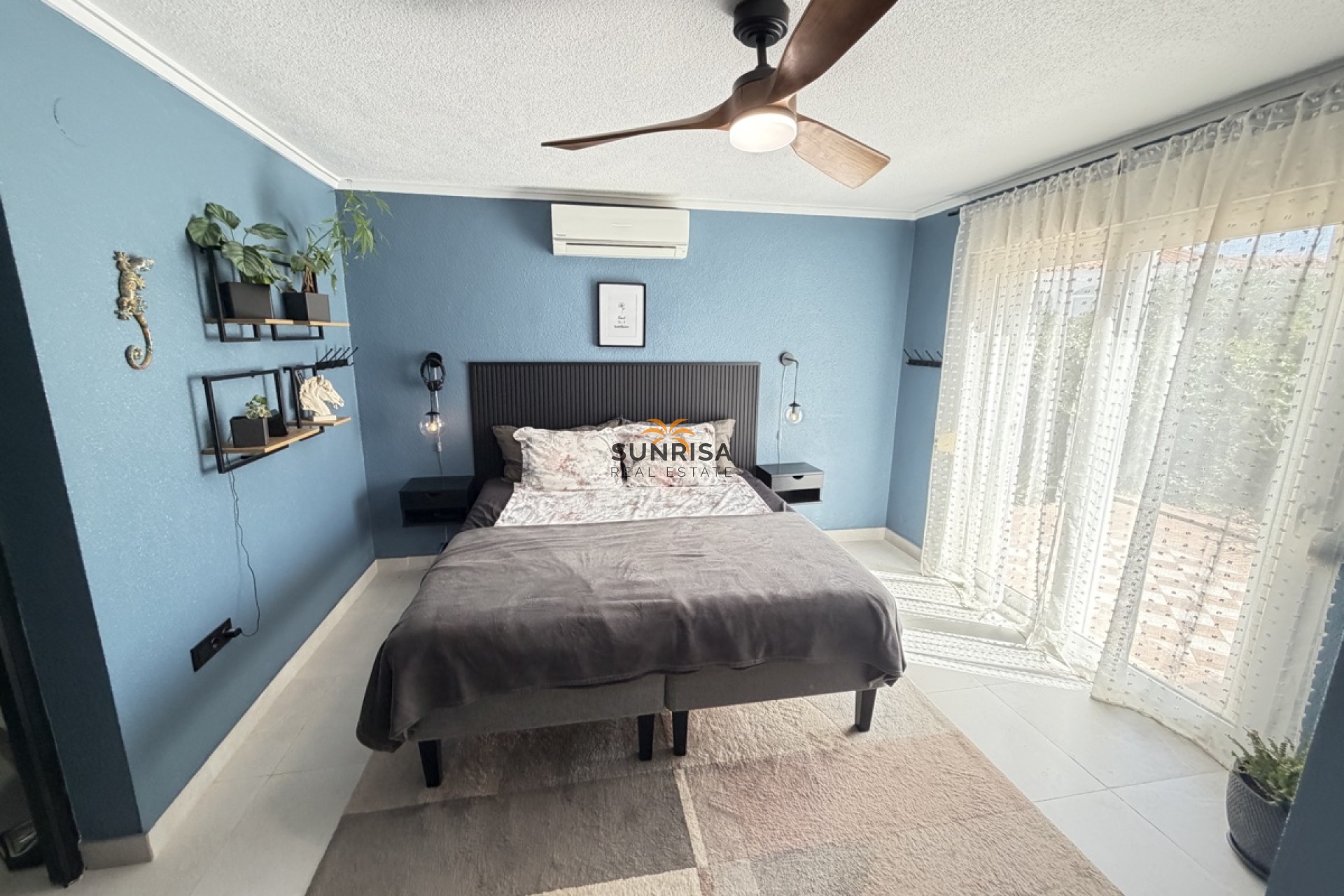 Resale - Bungalow - Torrevieja