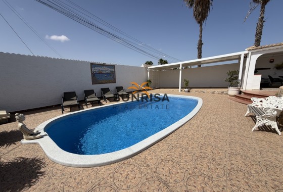 Bungalow · Reventa - Torrevieja · San Luis · Alicante · España