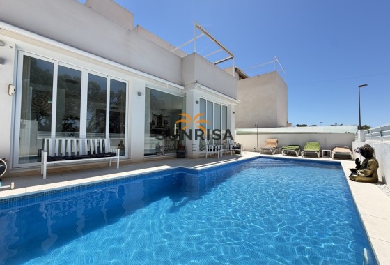 Villa · Reventa - Mil Palmeras · Alicante · España