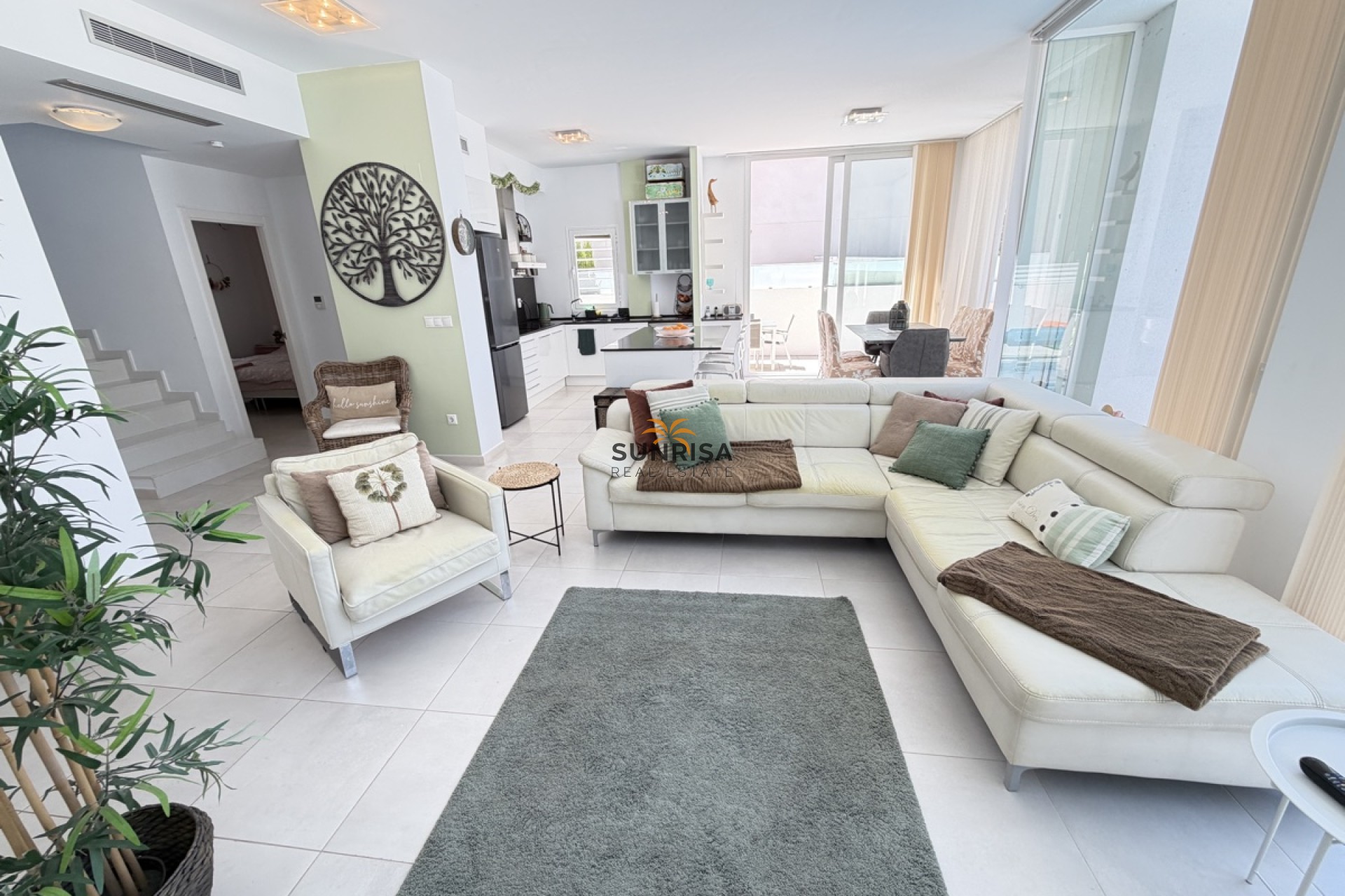 Reventa - Villa - Mil Palmeras